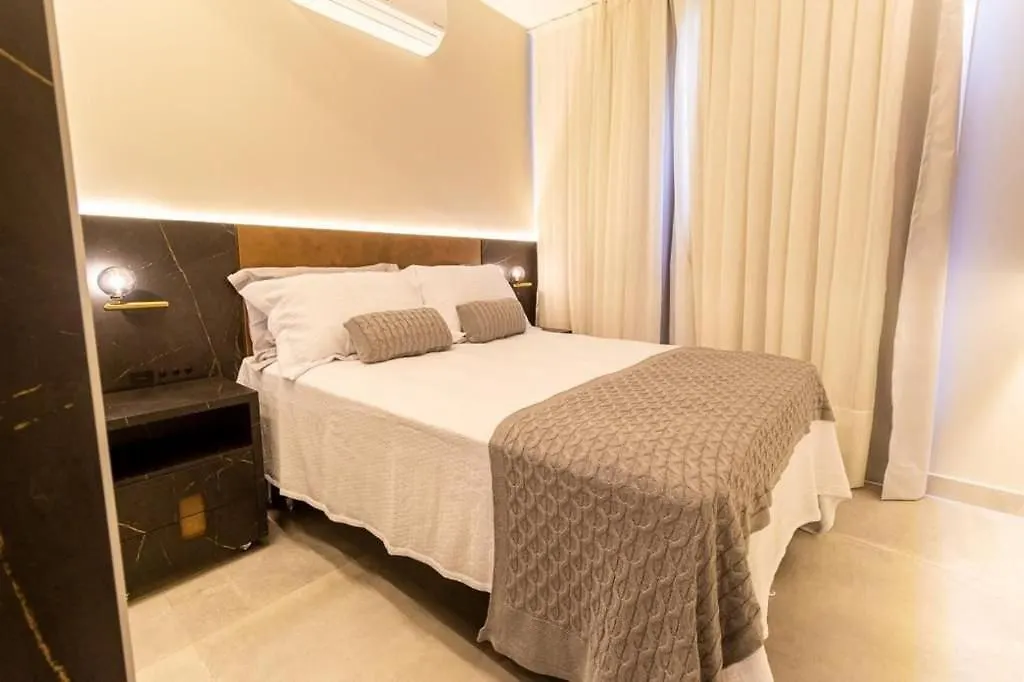 Solar Do Atlantico 102 - Excelente Apartamento 2 Suites Em Condominio A Beira Mar - Piscina - Solario - بومبينهاس 0*,  البرازيل
